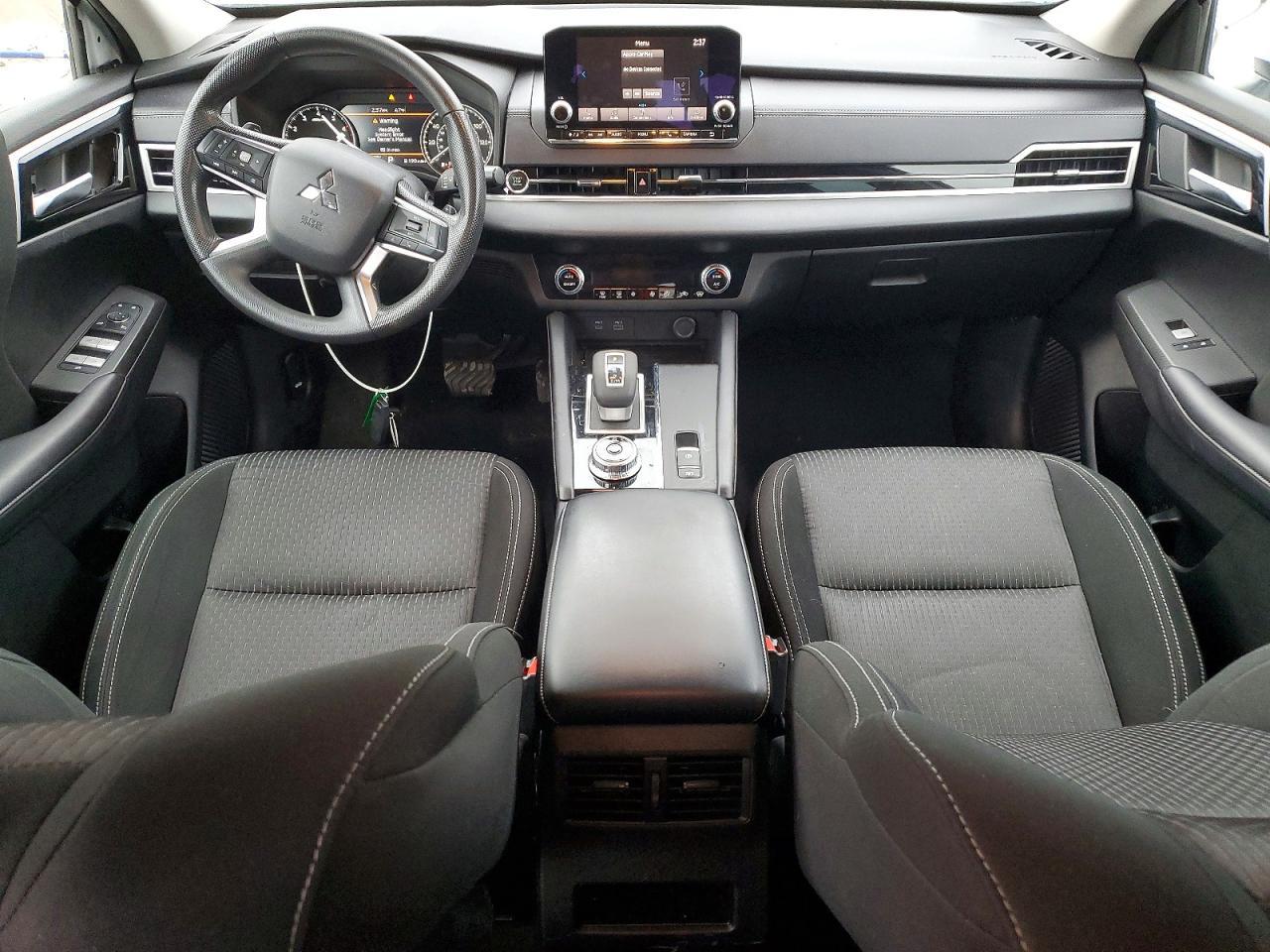 2022 MITSUBISHI outlander
