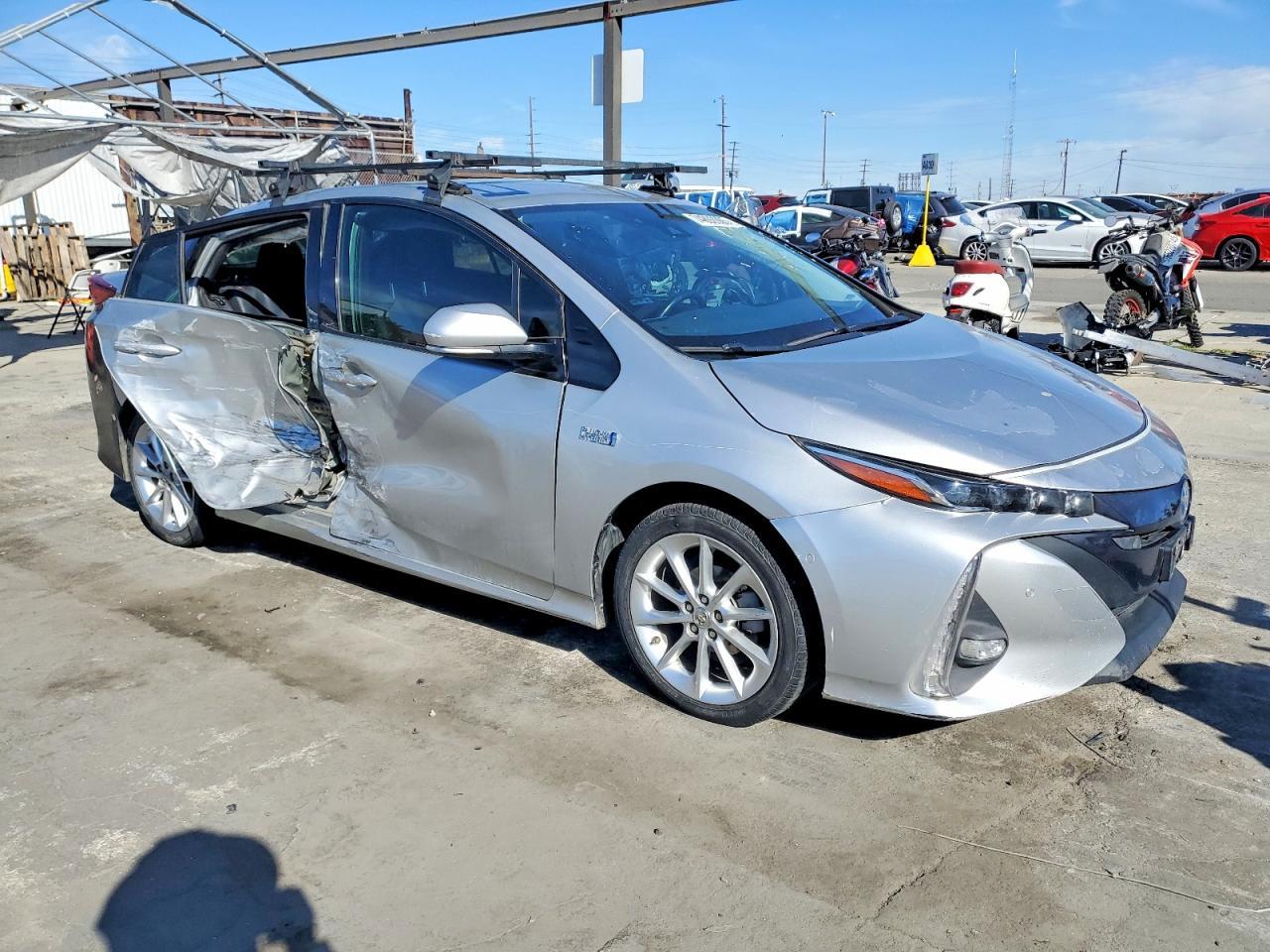 2017 TOYOTA Prius Prime