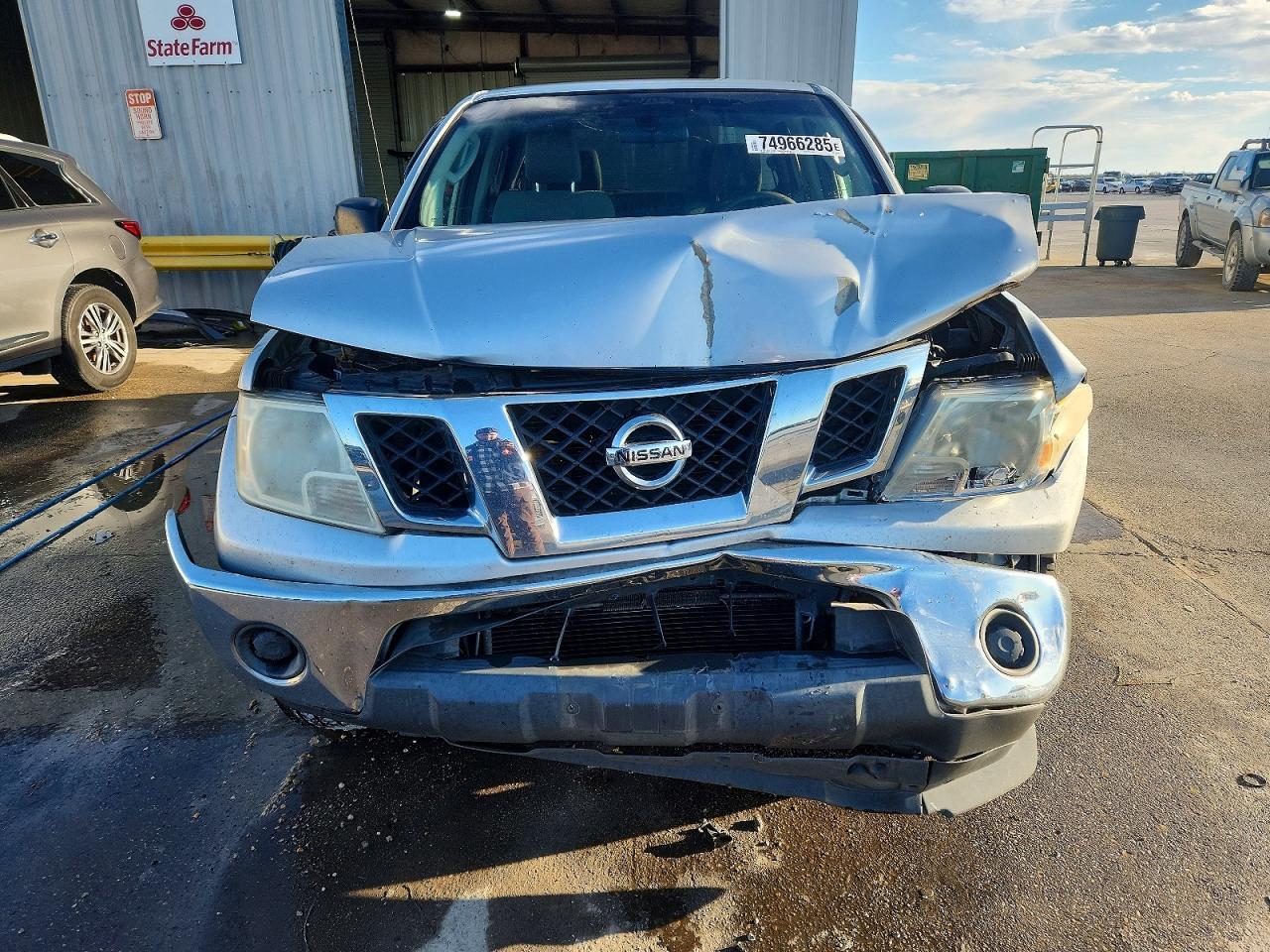 2011 NISSAN Frontier