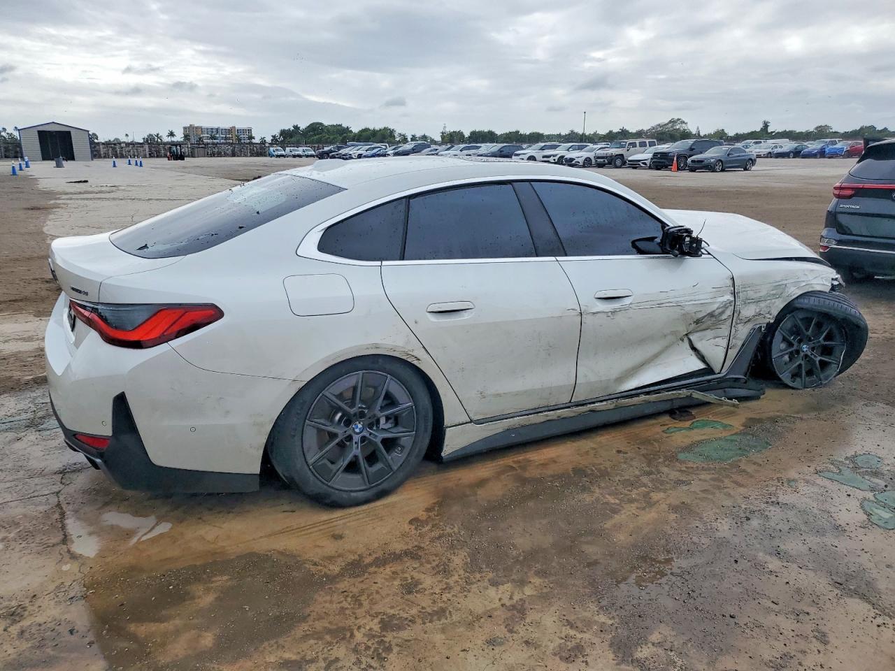 2025 BMW i4