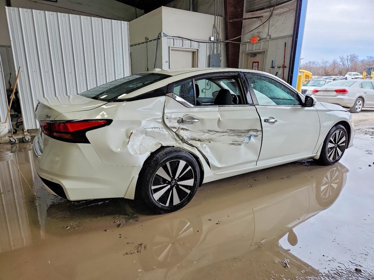 2021 NISSAN ALTIMA