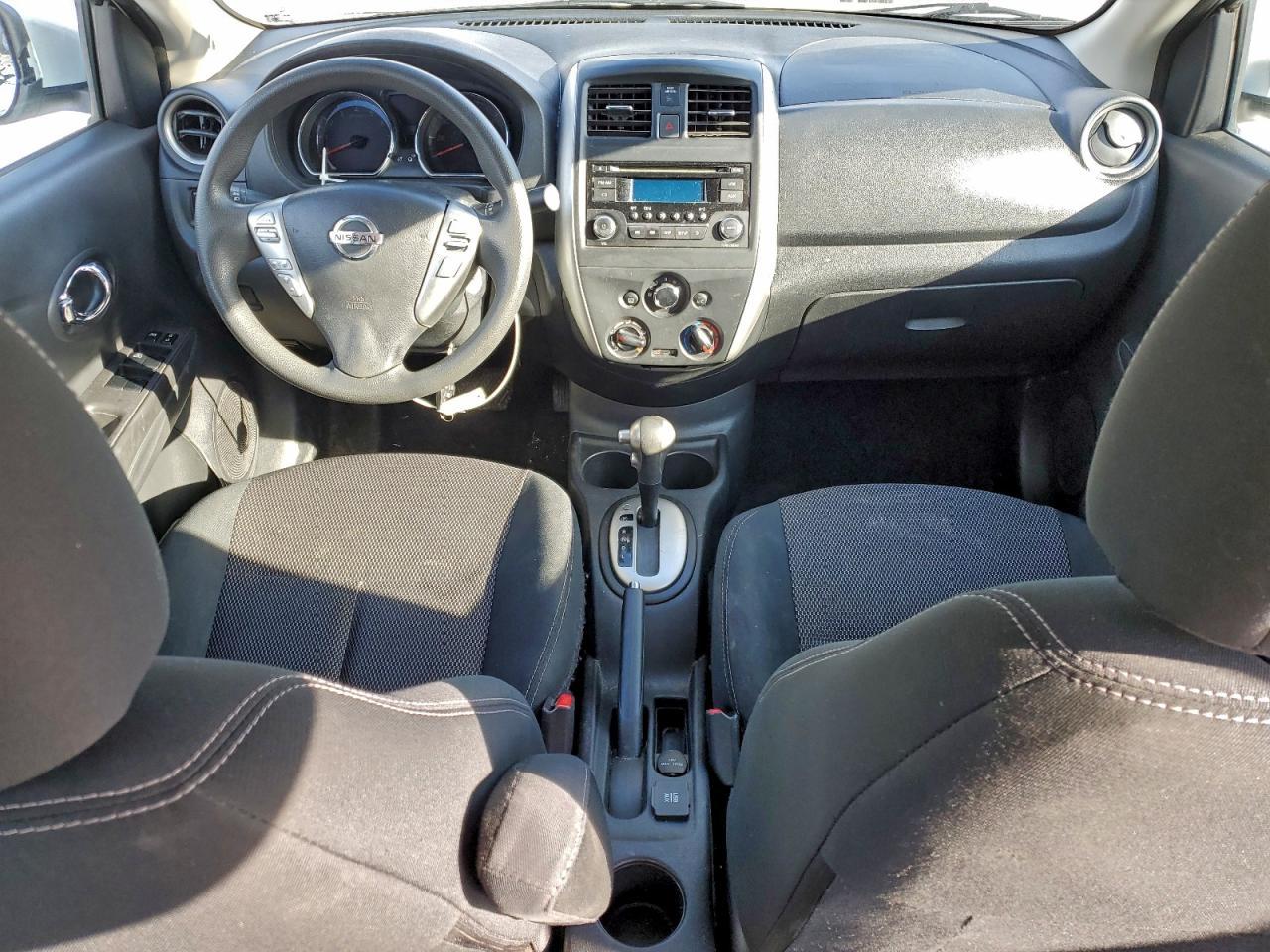 2015 NISSAN VERSA