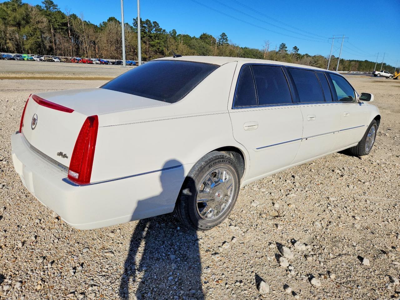 2007 CADILLAC Professional Chassis
