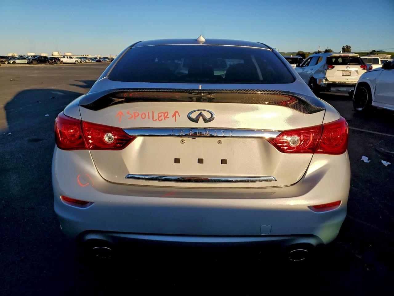 2016 INFINITI Q50