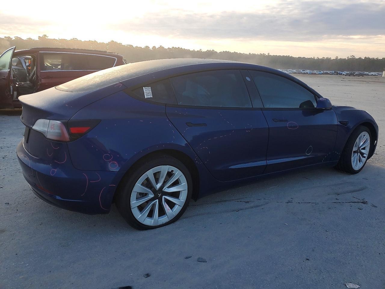 2021 TESLA MODEL 3