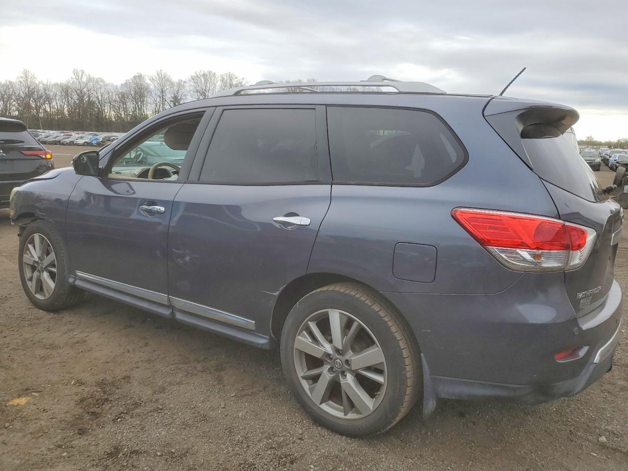 2014 NISSAN PATHFINDER