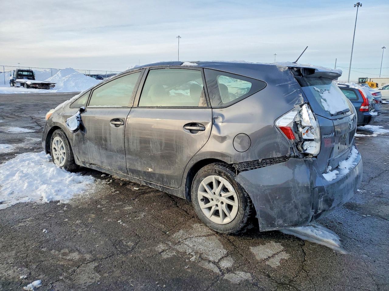 2013 TOYOTA PRIUS V