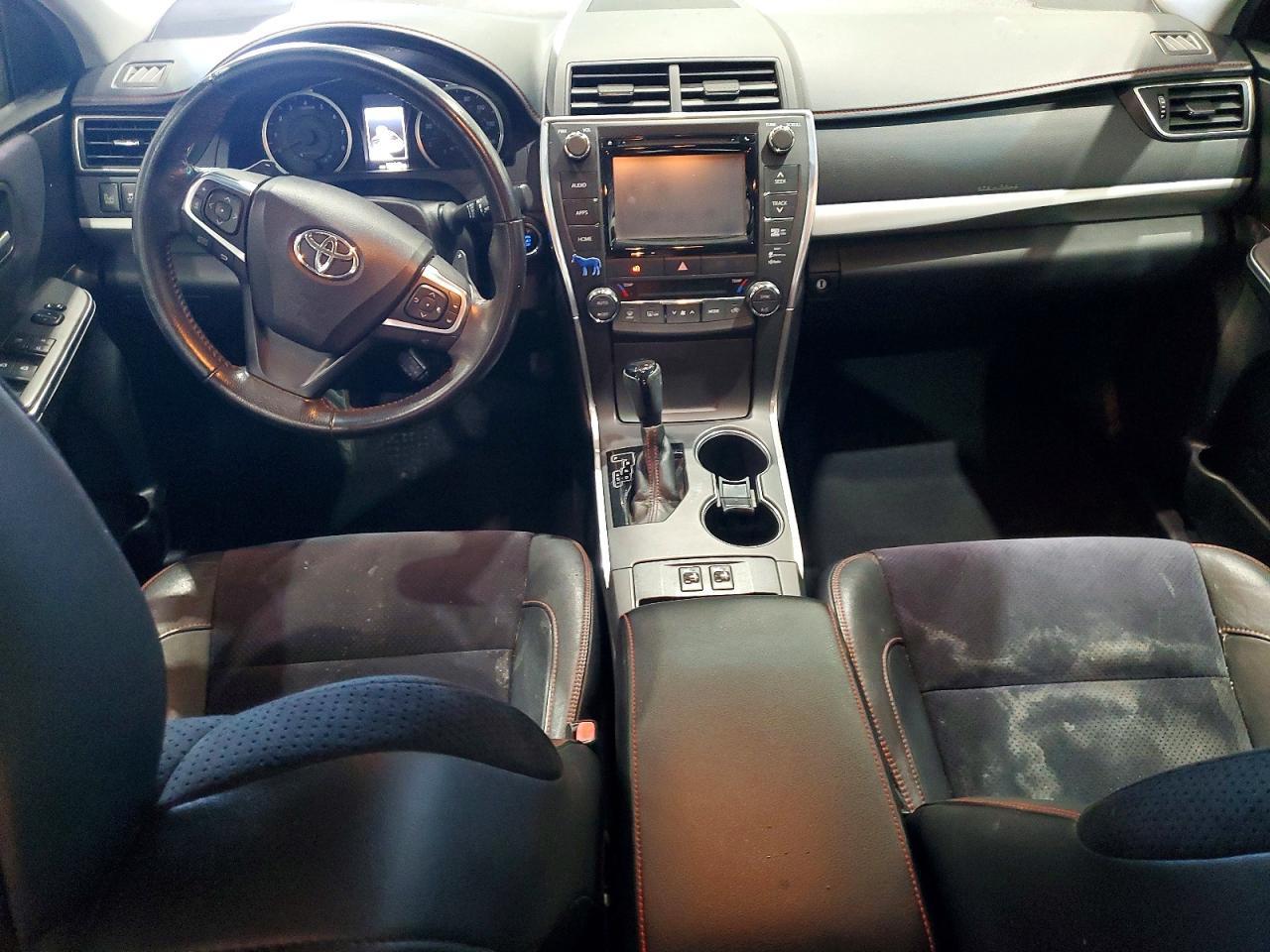 2015 TOYOTA CAMRY