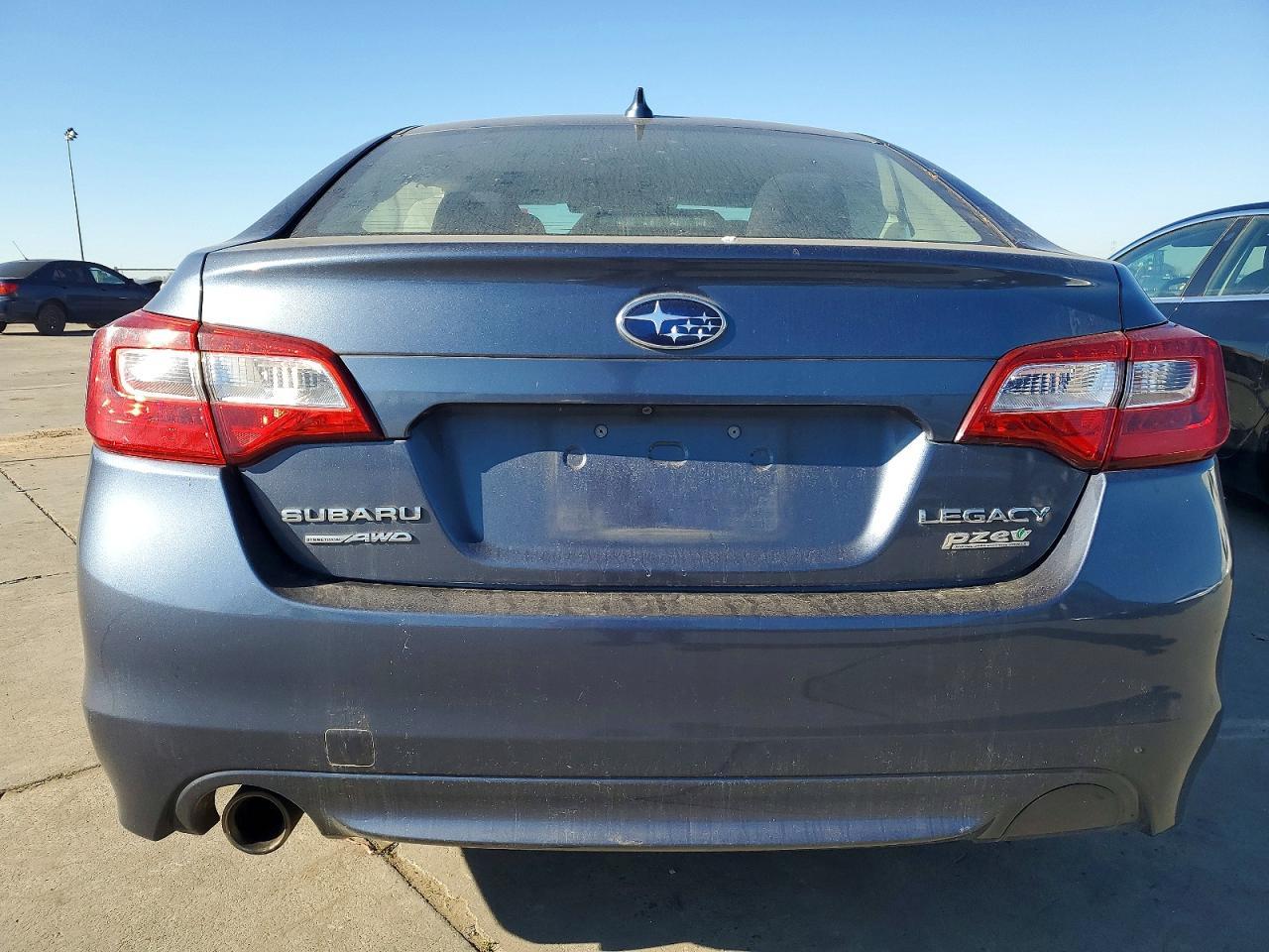 2016 SUBARU Legacy