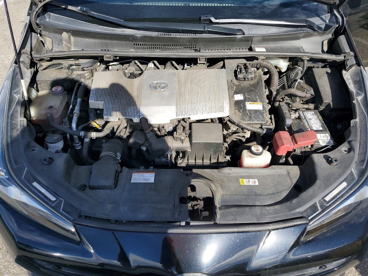 2019 TOYOTA PRIUS