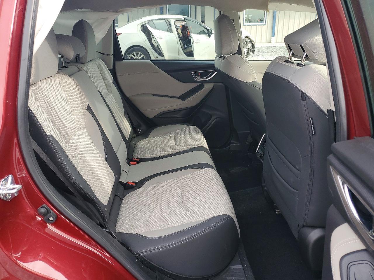 2023 SUBARU FORESTER