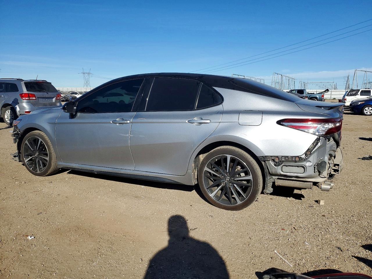 2018 TOYOTA CAMRY