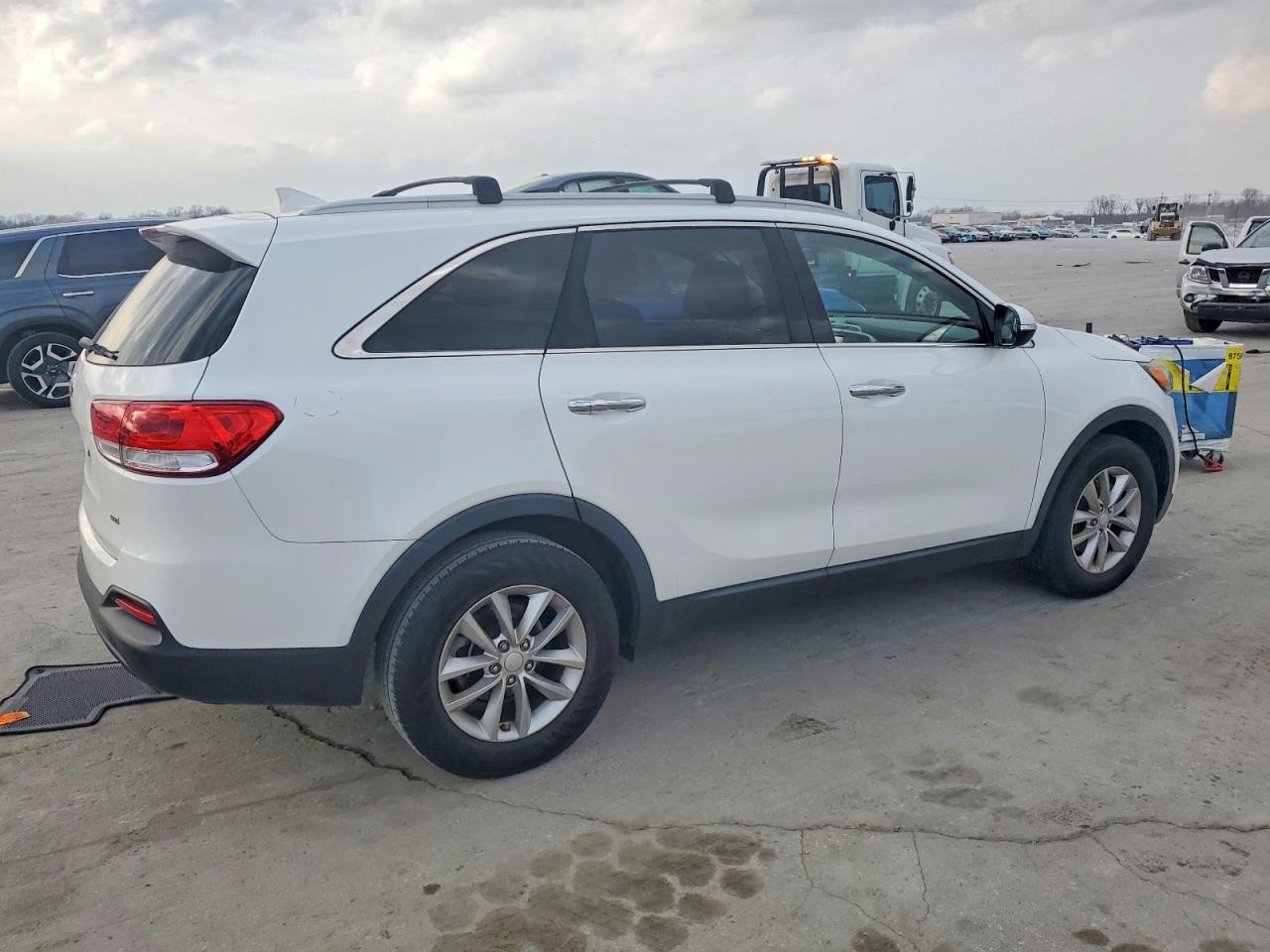 2016 KIA SORENTO