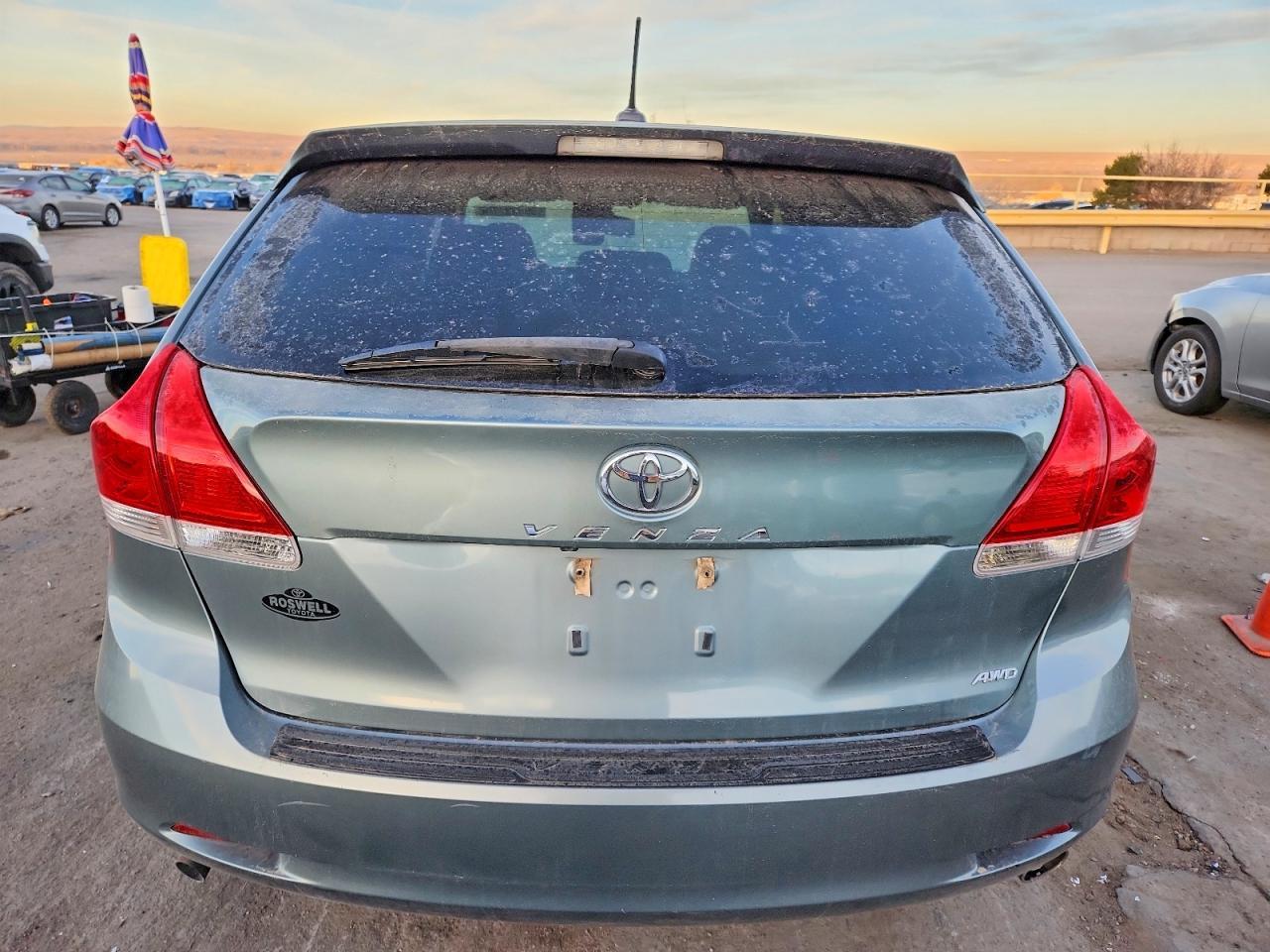 2010 TOYOTA VENZA