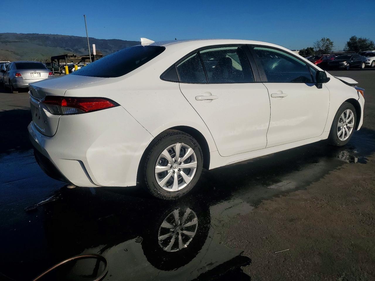 2024 TOYOTA COROLLA