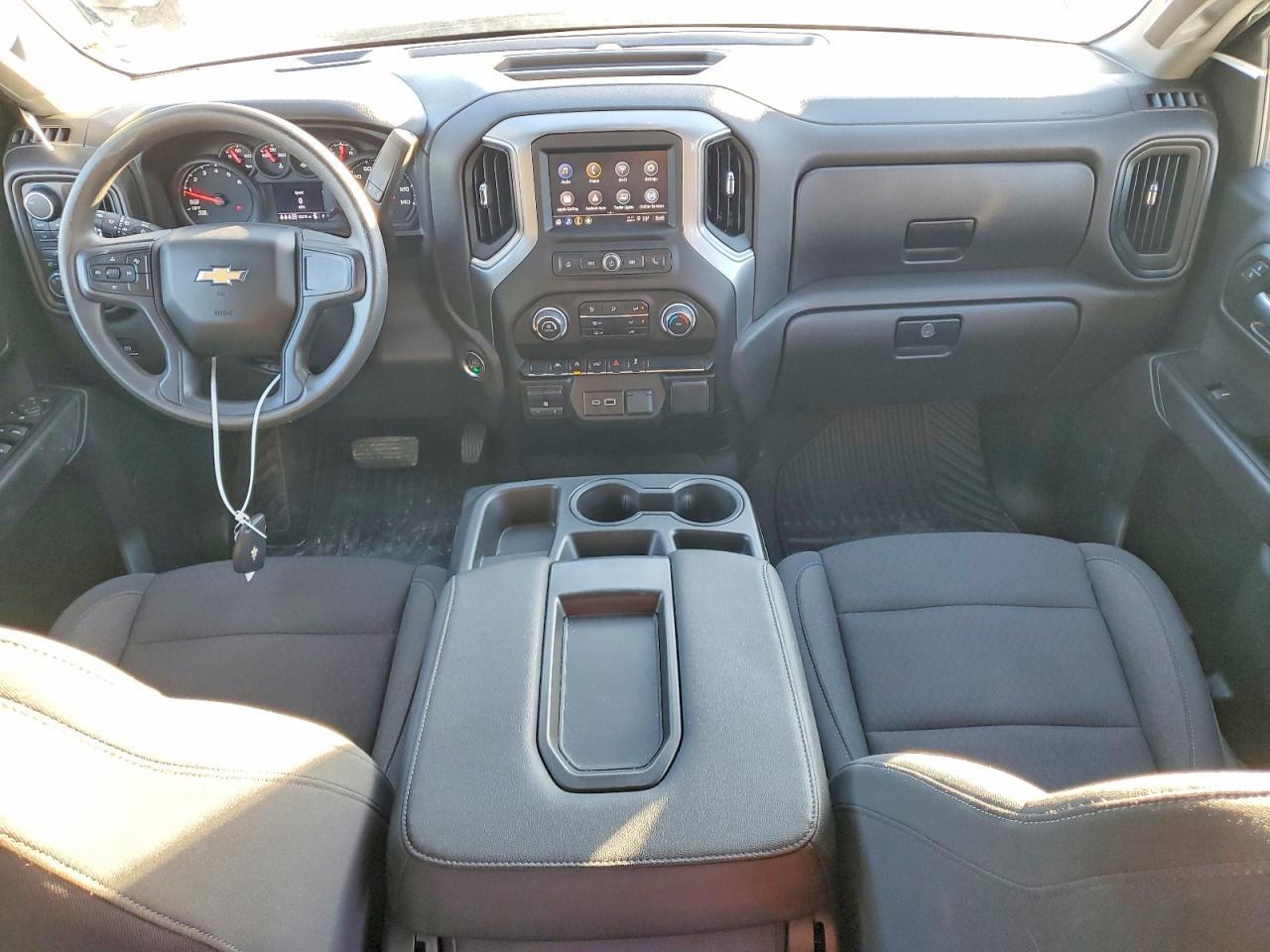 2025 CHEVROLET Silverado