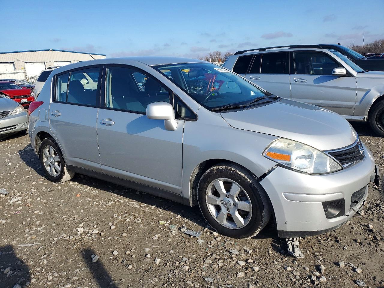 2012 NISSAN VERSA