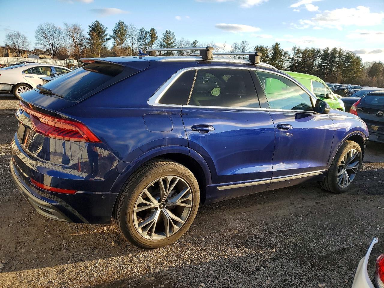 2023 AUDI Q8