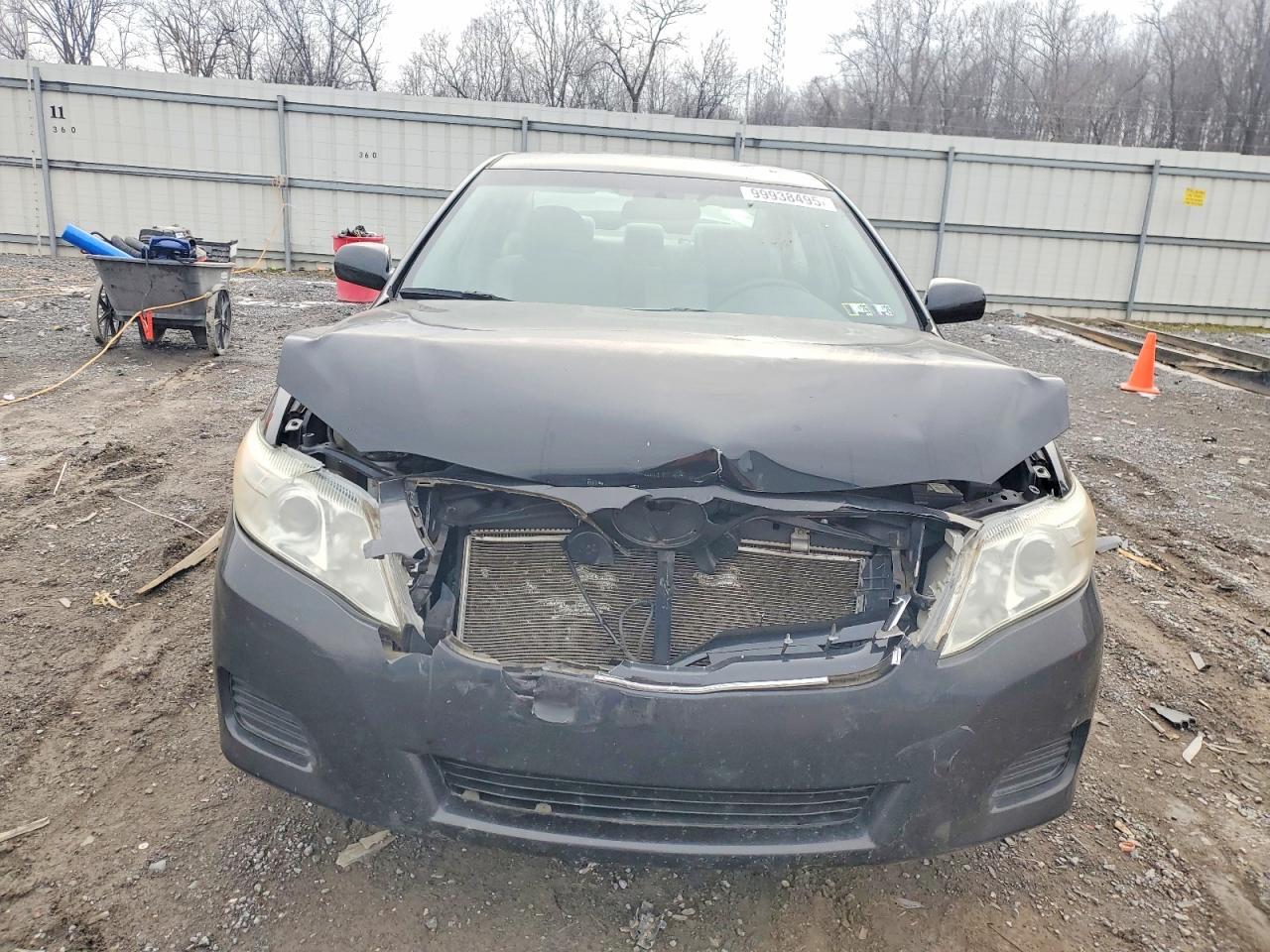 2011 TOYOTA CAMRY
