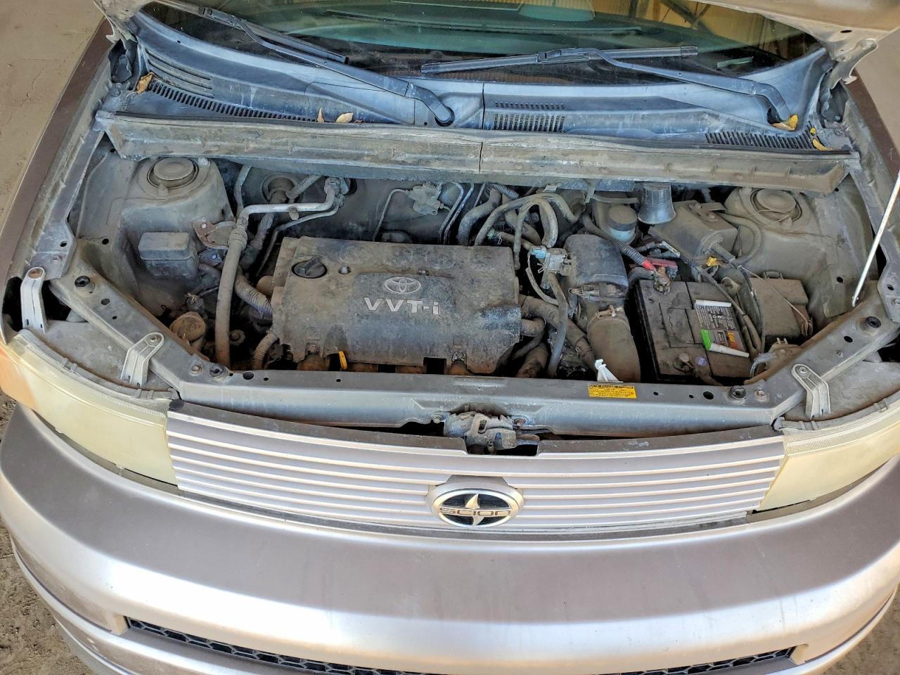 2005 TOYOTA SCION