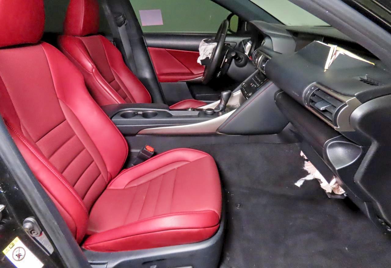 2019 LEXUS IS 300