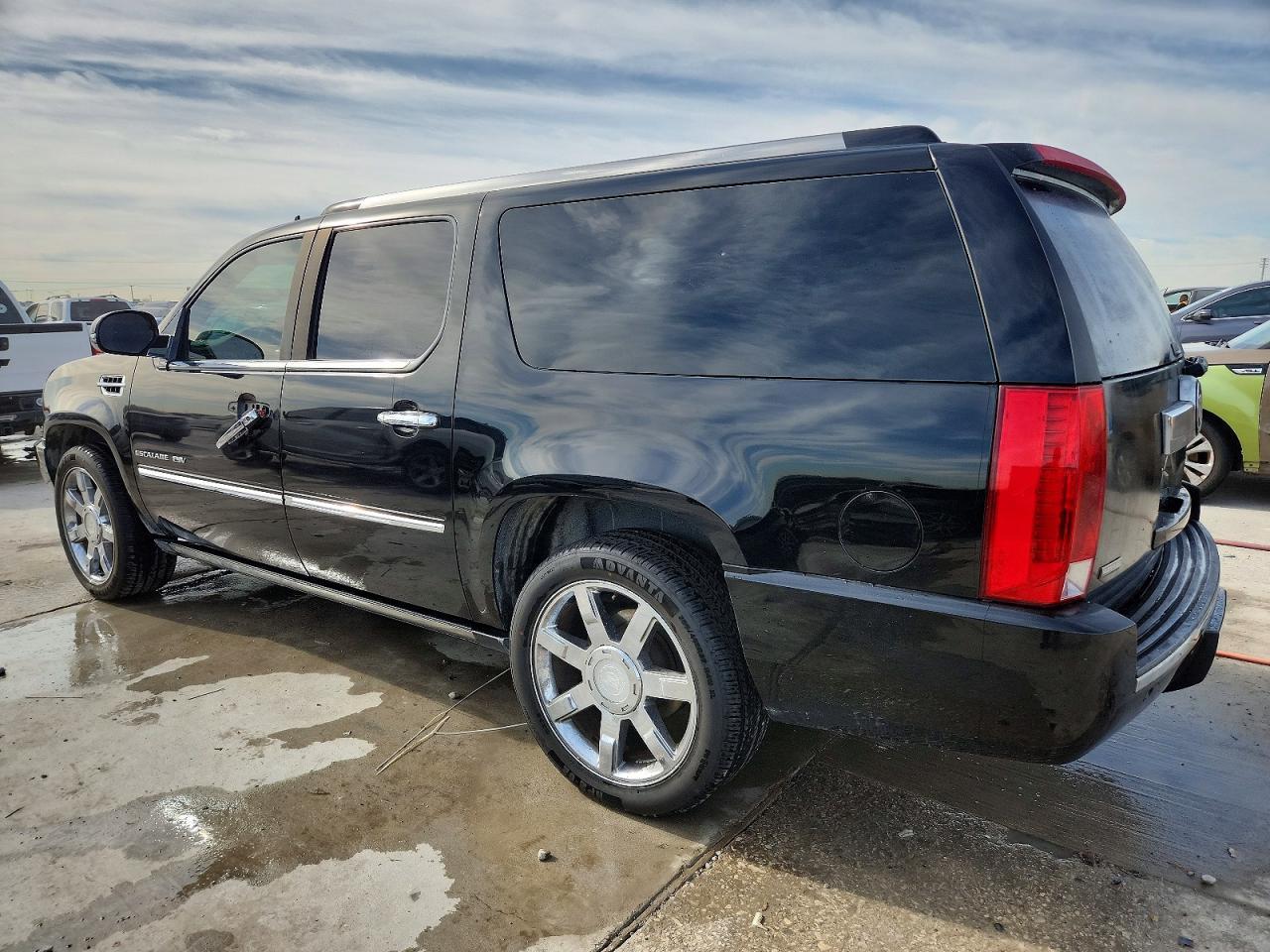 2010 CADILLAC Escalade ESV