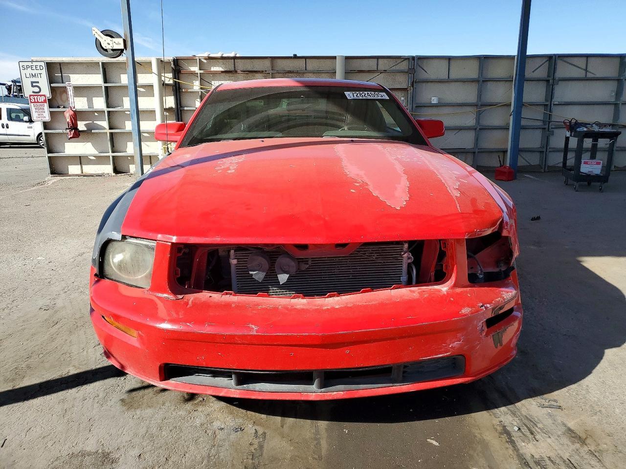 2005 FORD MUSTANG
