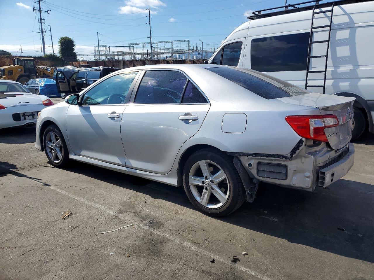 2012 TOYOTA CAMRY