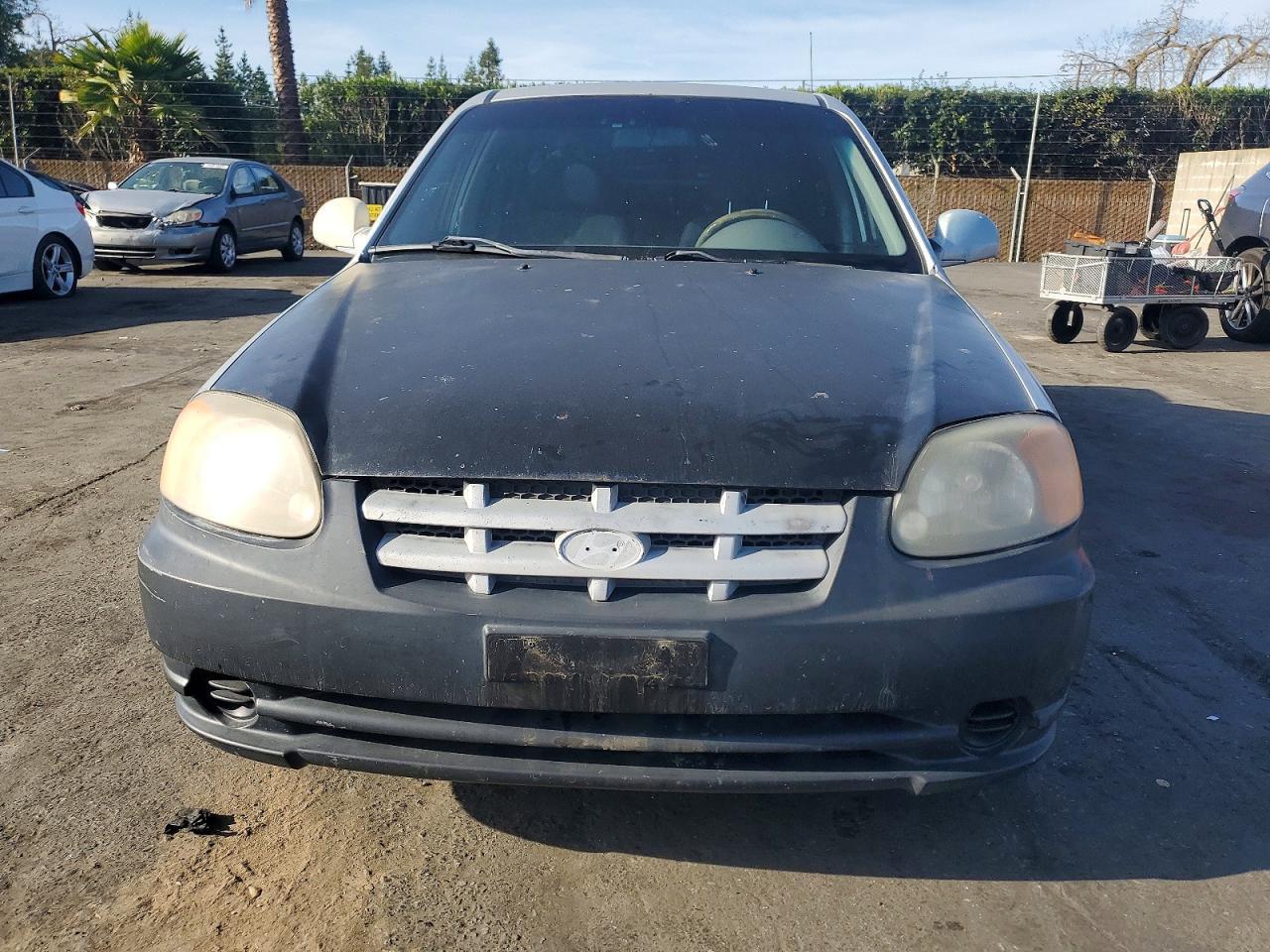 2004 HYUNDAI ACCENT