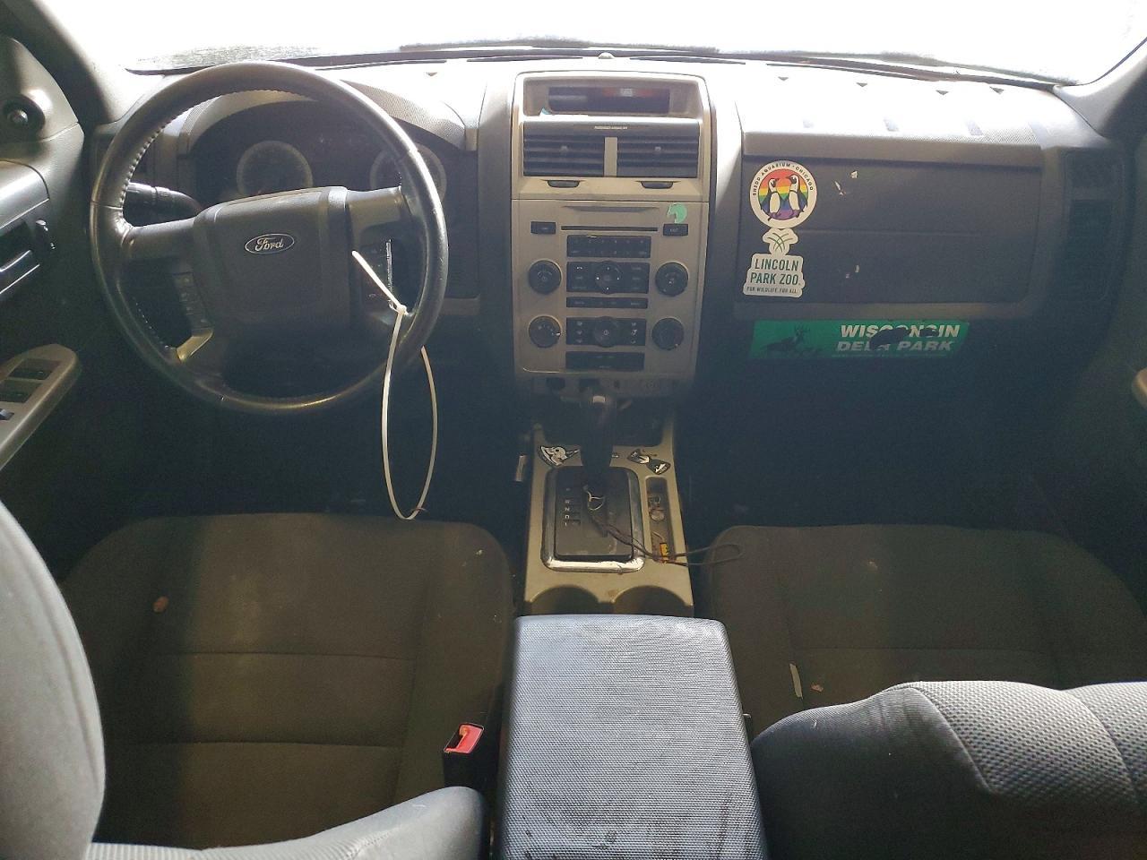 2009 FORD ESCAPE