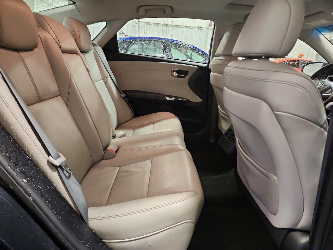 2015 TOYOTA Avalon