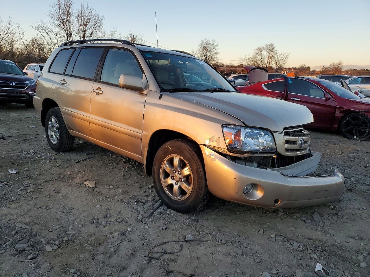 2004 TOYOTA HIGHLANDER