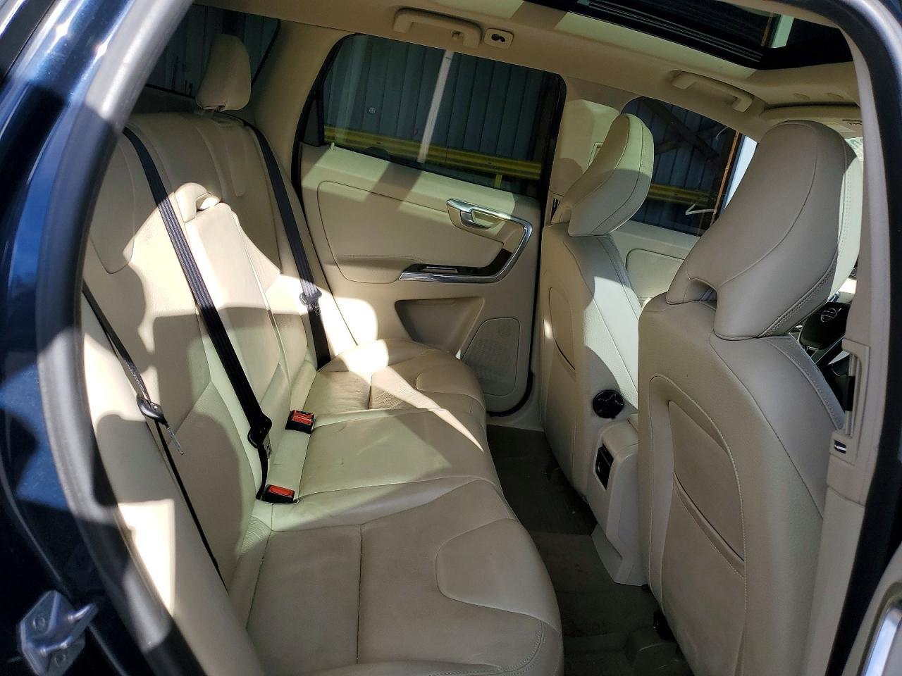 2014 VOLVO XC60