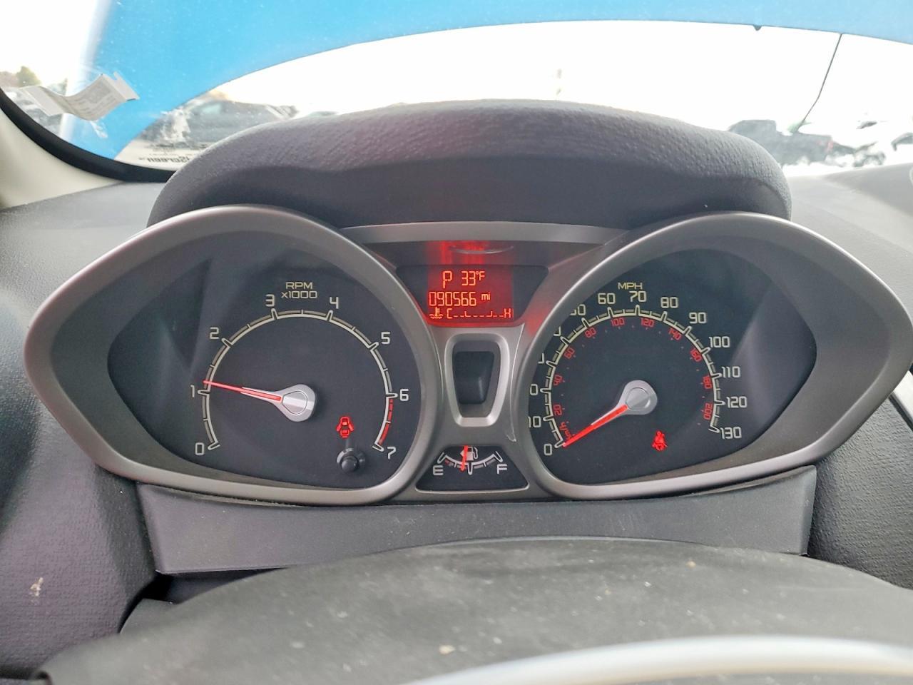 2013 FORD Fiesta