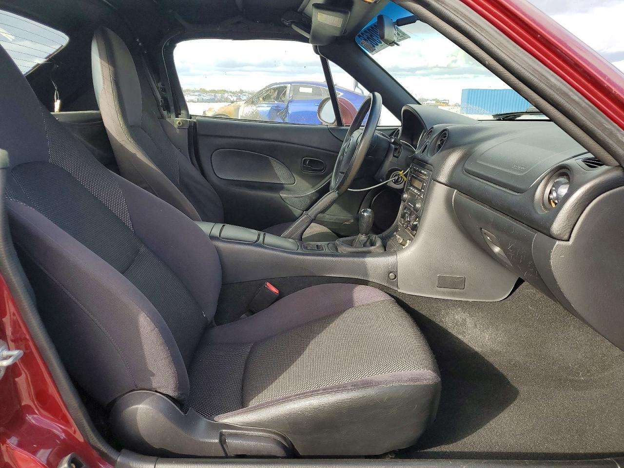 2003 MAZDA MX-5 Miata