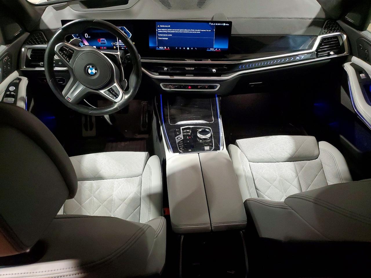 2024 BMW X7