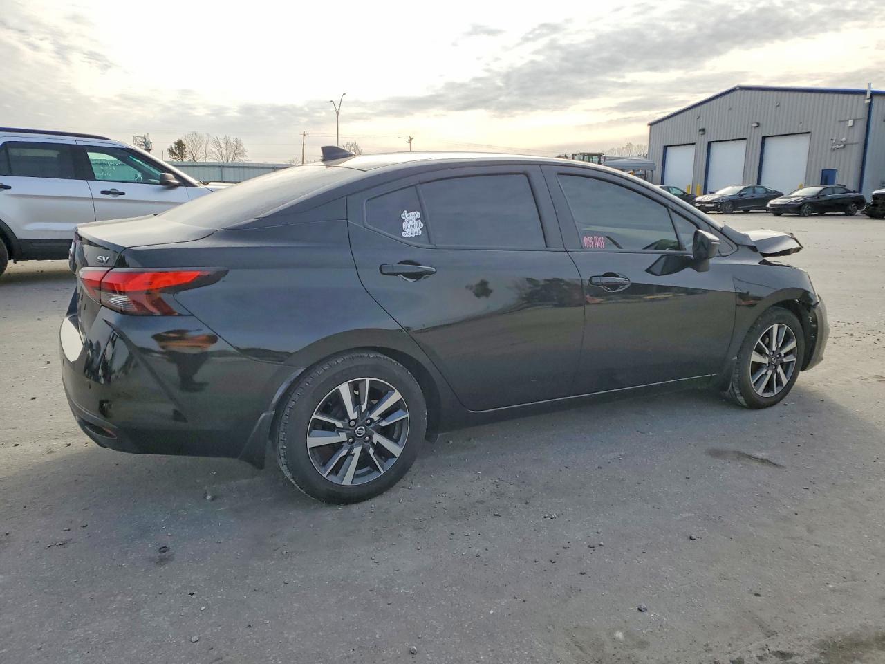 2021 NISSAN VERSA