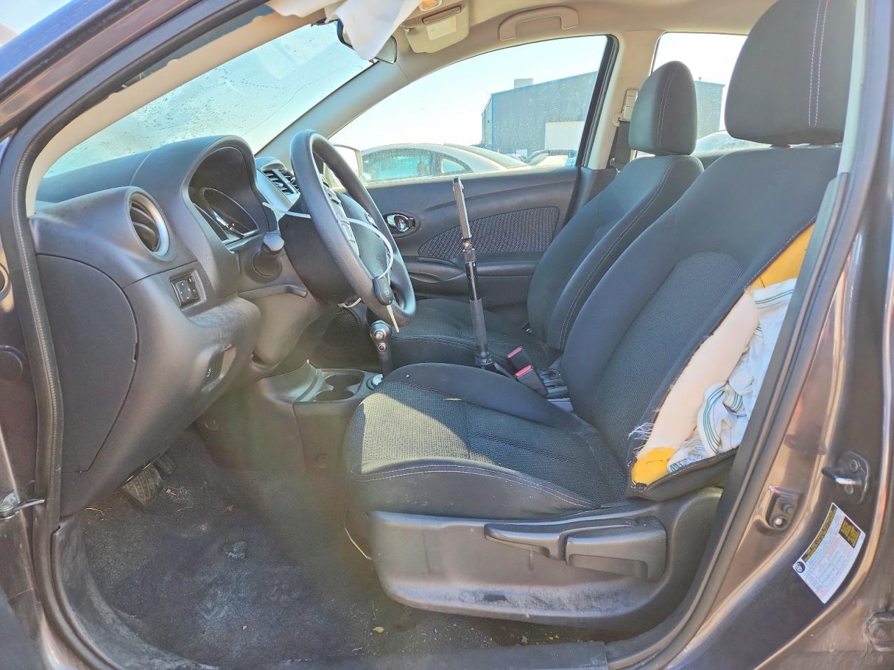 2015 NISSAN VERSA