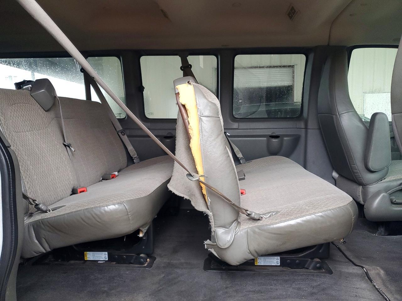 2016 CHEVROLET Express 3500