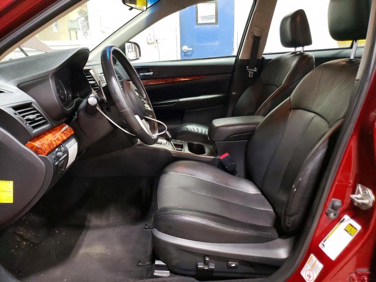2011 SUBARU Legacy