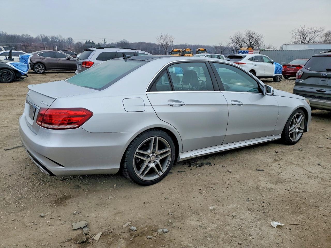 2014 MERCEDES-BENZ E-Class