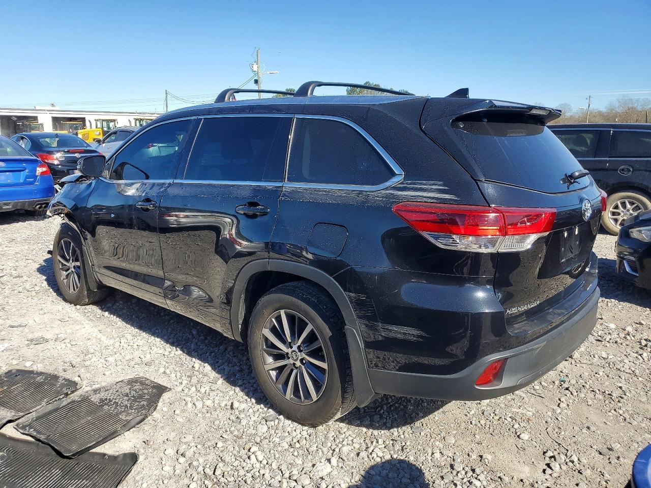 2018 TOYOTA HIGHLANDER