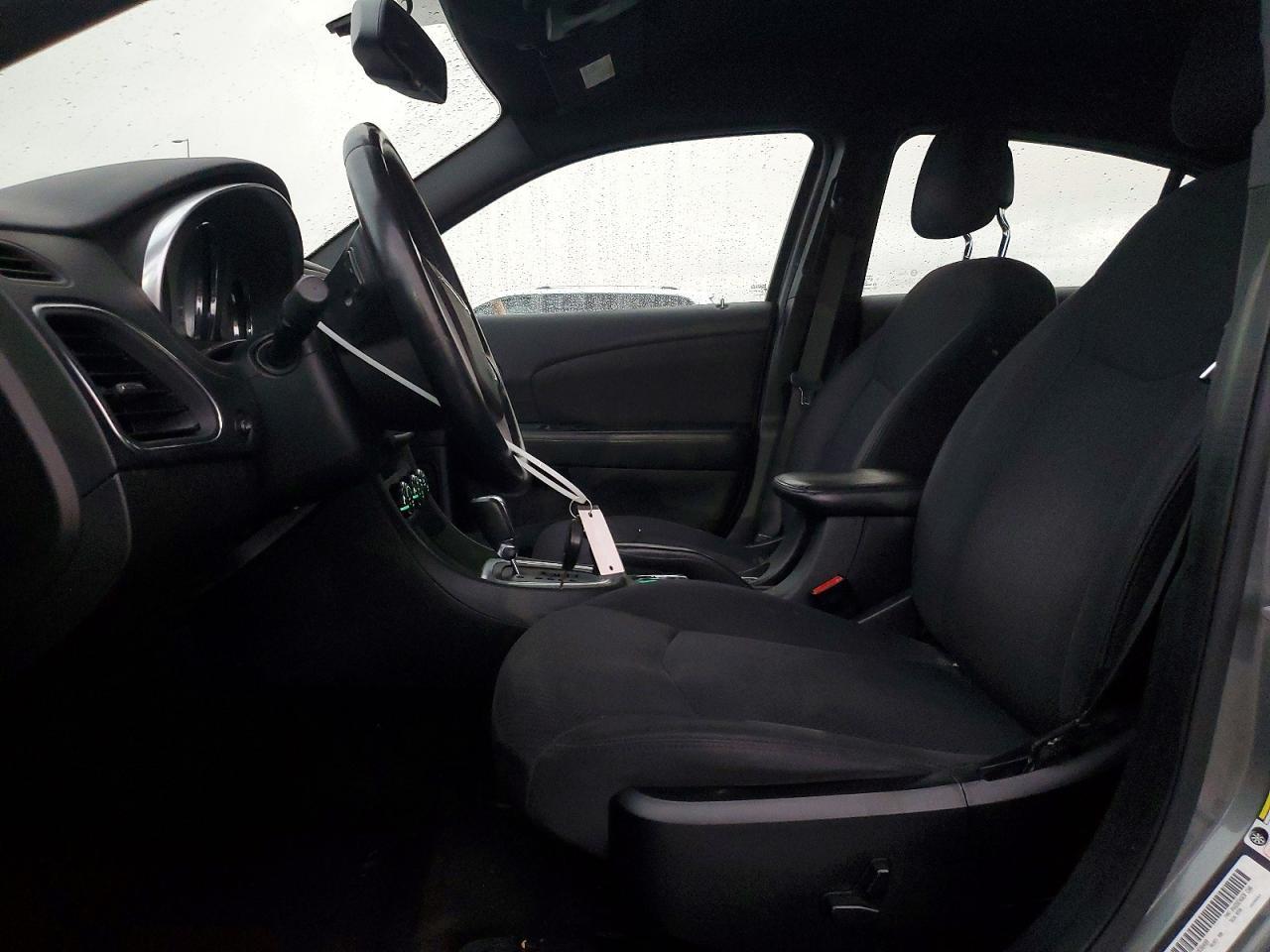 2013 CHRYSLER 200