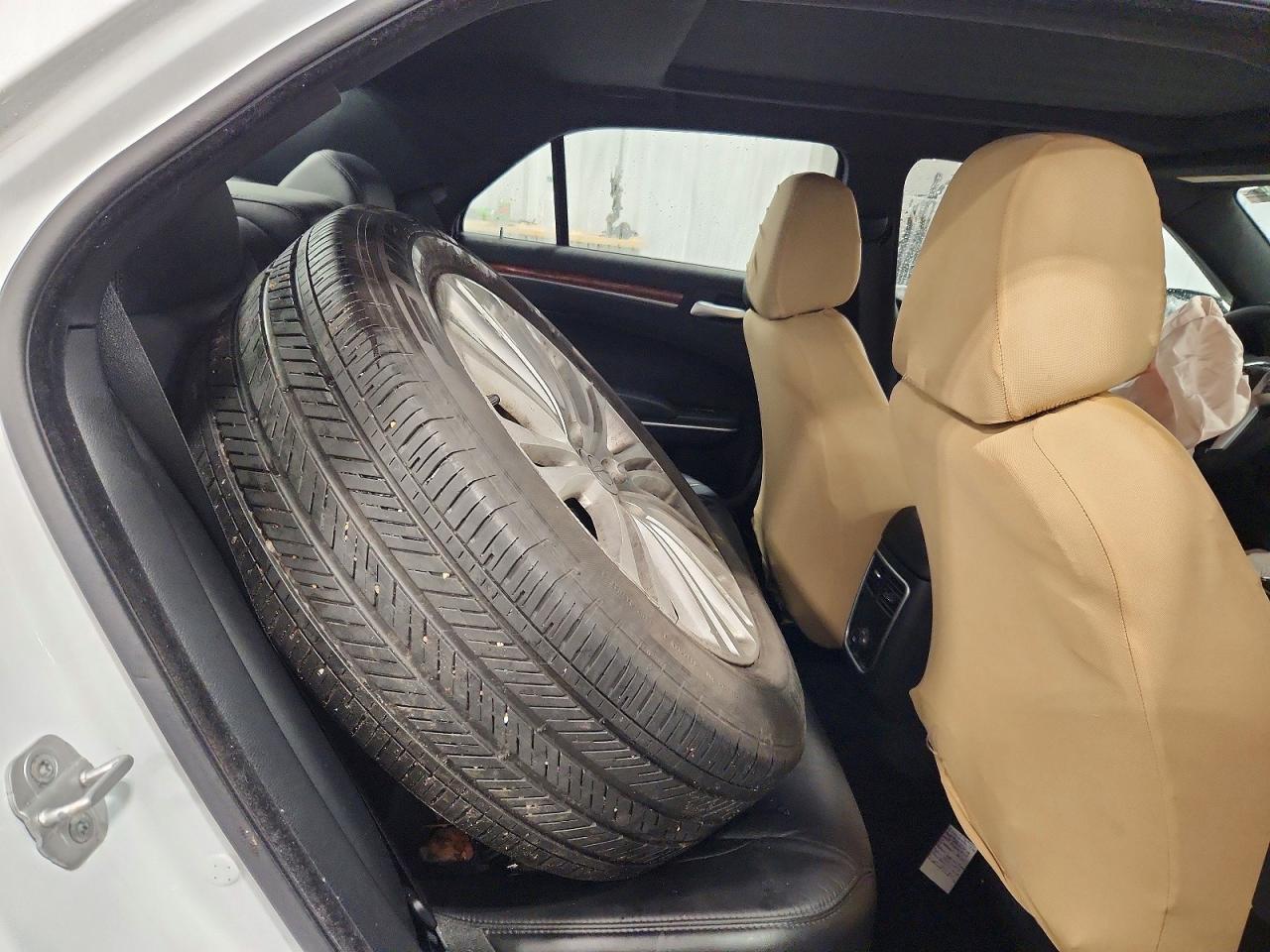 2013 CHRYSLER 300