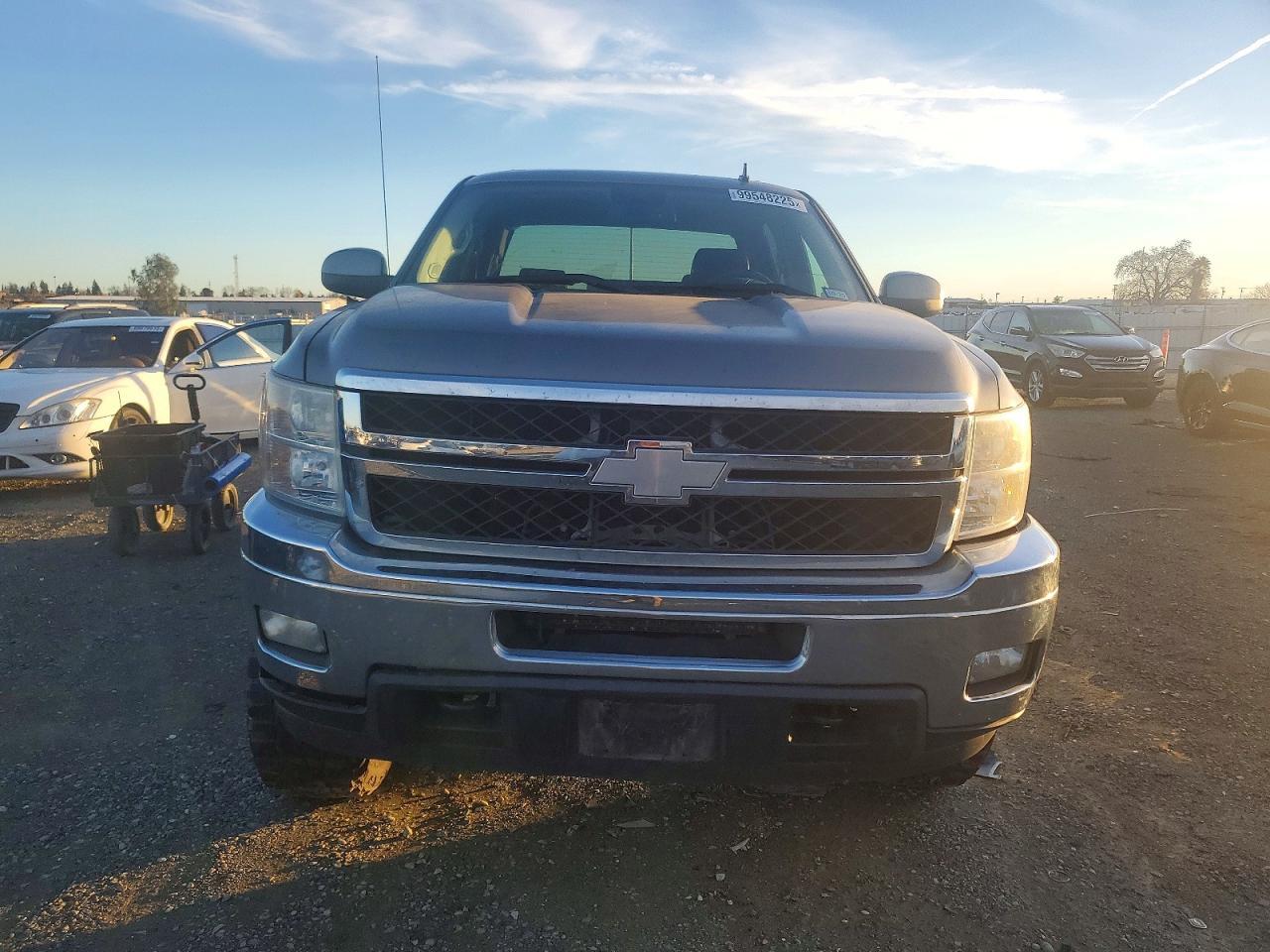 2013 CHEVROLET Silverado 2500