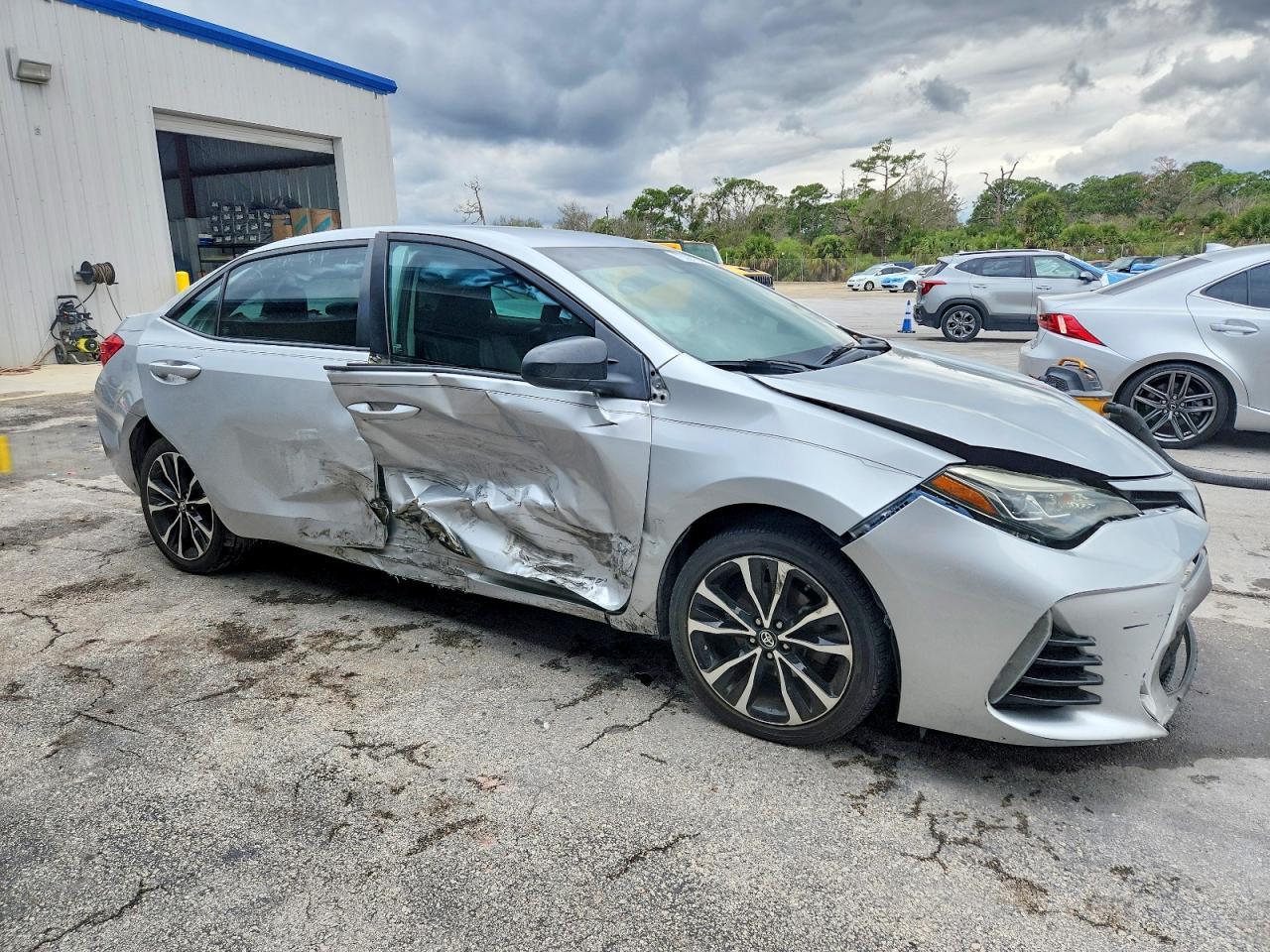 2017 TOYOTA COROLLA