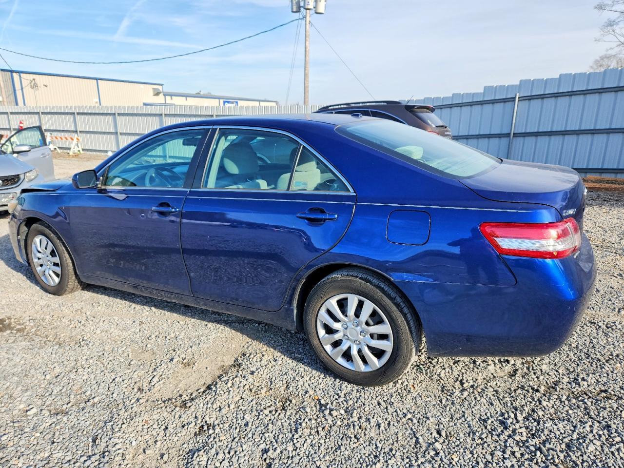 2010 TOYOTA CAMRY