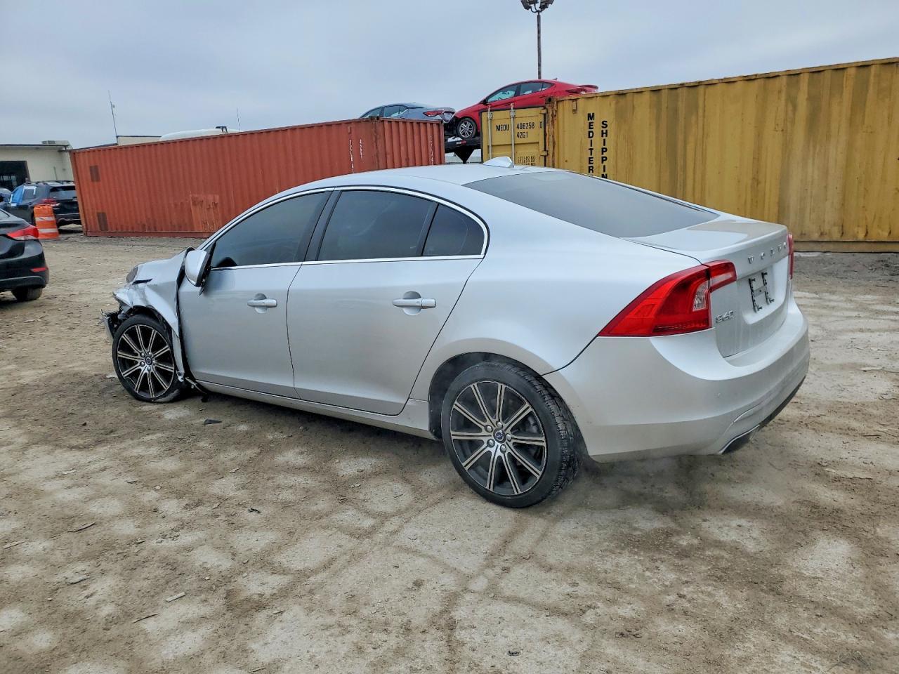 2017 VOLVO S60