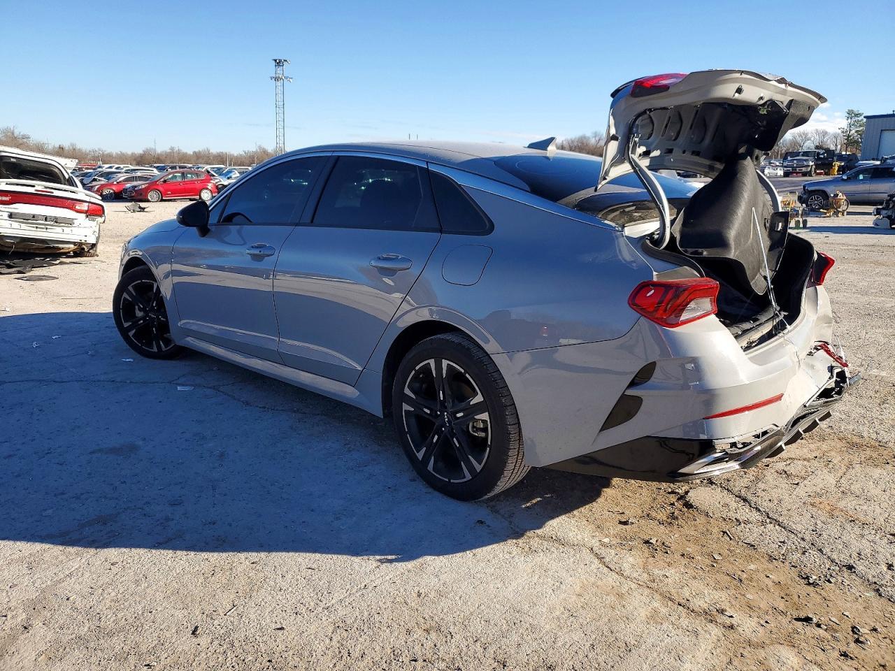 2023 KIA K5