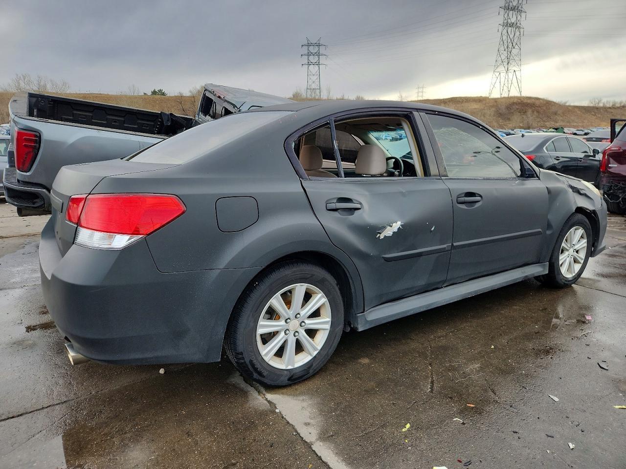 2014 SUBARU Legacy